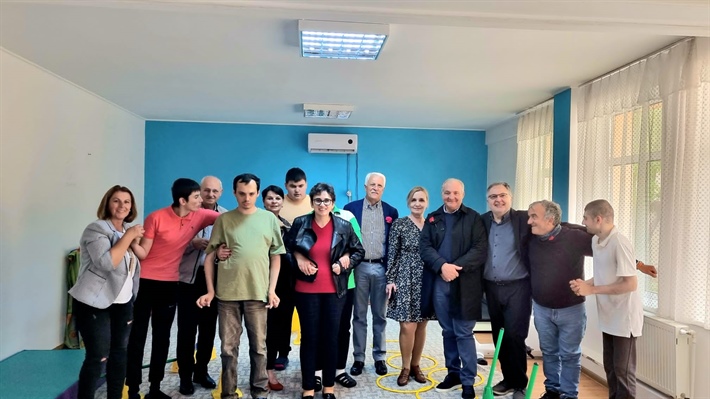 Mcl riabbraccia gli ospiti del centro ANCAAR di Craiova